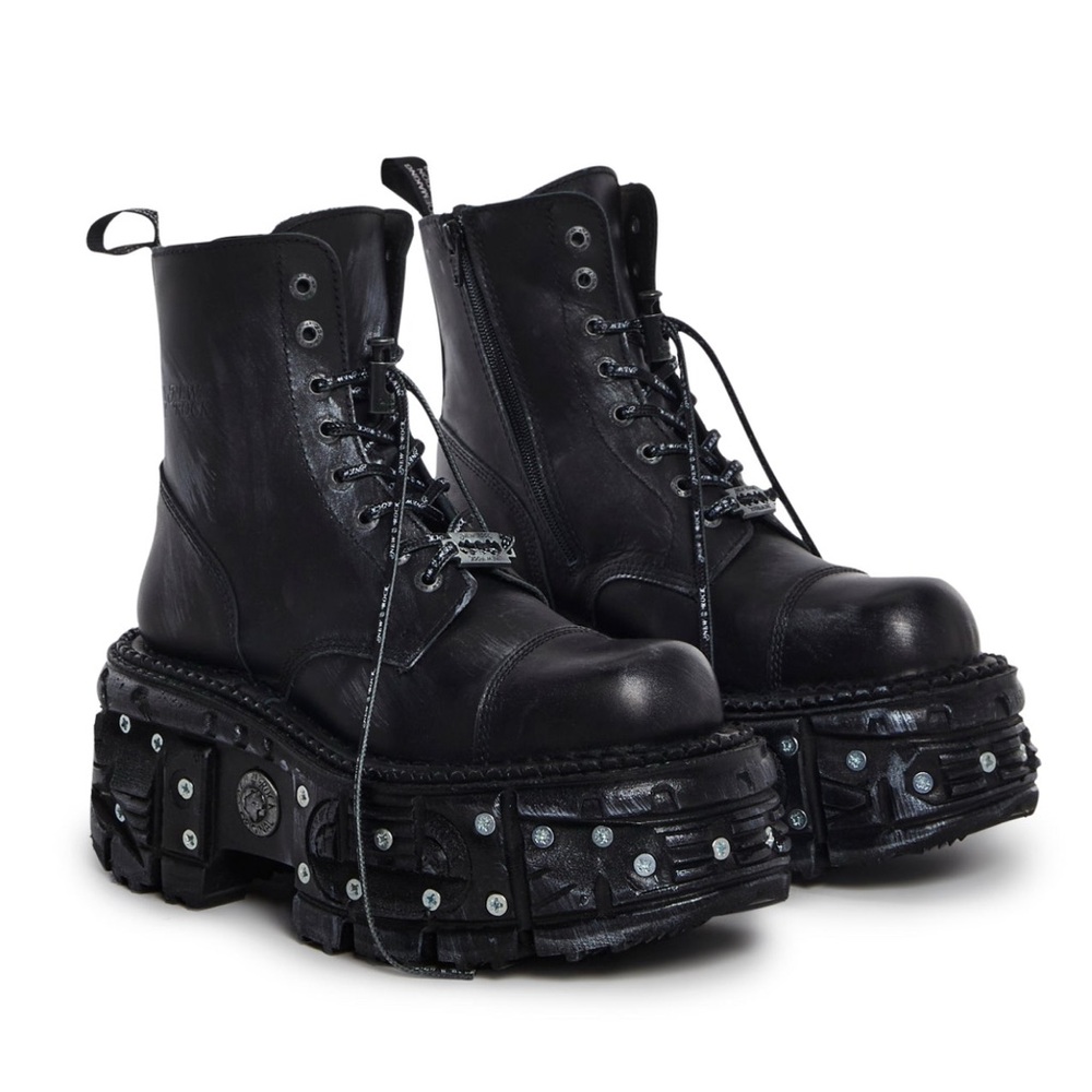 Women’s New Rock Black Heavy-Platform Lace-Up Combat Boots